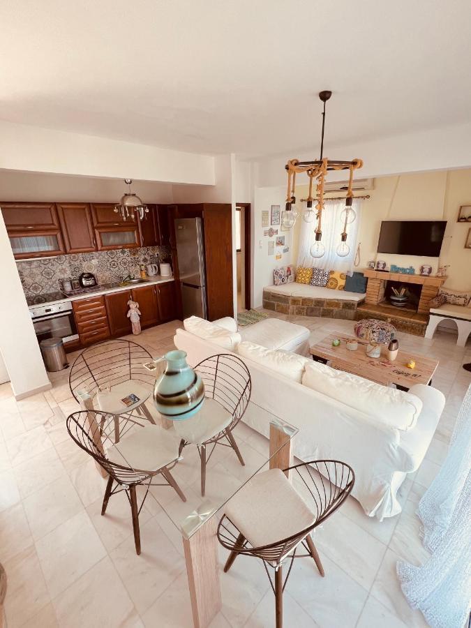 Magic House At Halkida 1M From The Beach! Apartamento Chalkís Exterior foto